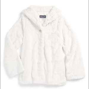 Patagonia Pelage Girl’s Jacket sz 10 Birch White